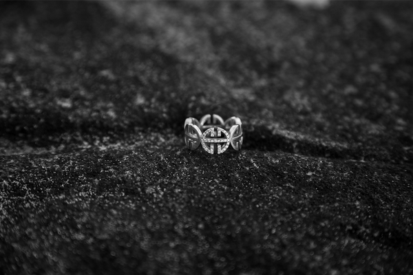 White Gold Diamond 'Universi' Ring (UNISEX) - trunfio universe
 - 5